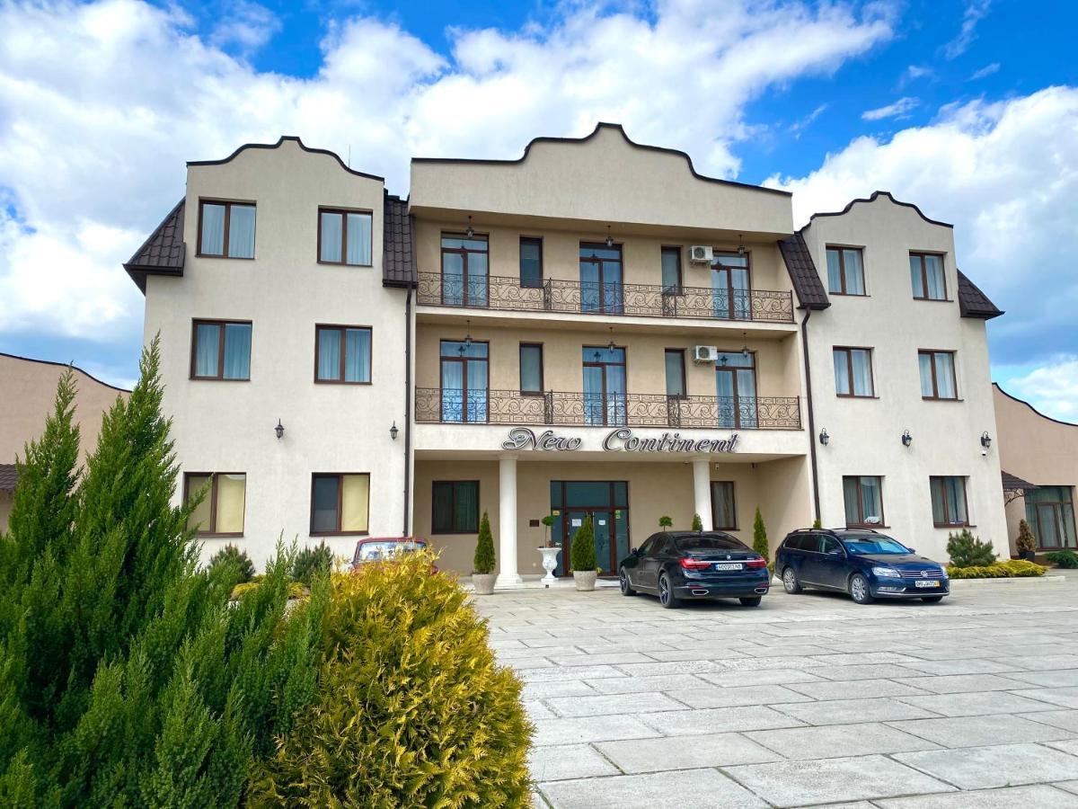 Hotel New Continent Bushtyno Exterior foto